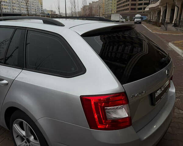 Сірий Шкода Октавія, об'ємом двигуна 1.6 л та пробігом 322 тис. км за 9000 $, фото 11 на Automoto.ua