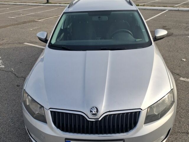 Серый Шкода Октавия, объемом двигателя 1.6 л и пробегом 335 тыс. км за 9200 $, фото 1 на Automoto.ua