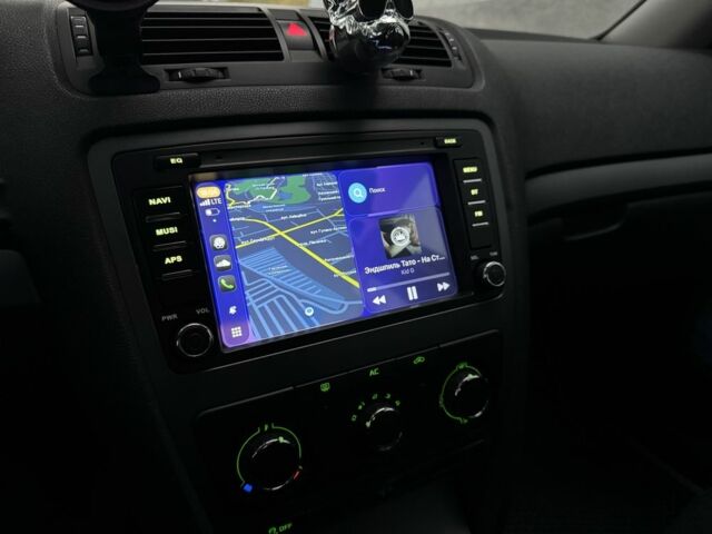 Серый Шкода Октавия, объемом двигателя 2 л и пробегом 200 тыс. км за 10200 $, фото 18 на Automoto.ua