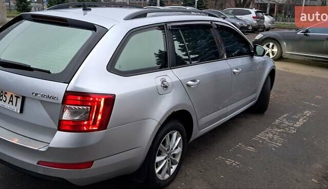 Серый Шкода Октавия, объемом двигателя 1.6 л и пробегом 407 тыс. км за 8800 $, фото 10 на Automoto.ua