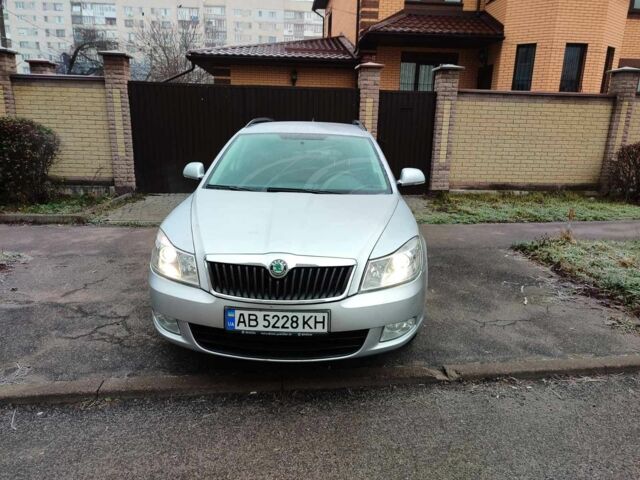 Сірий Шкода Октавія, об'ємом двигуна 1.6 л та пробігом 222 тис. км за 8100 $, фото 3 на Automoto.ua