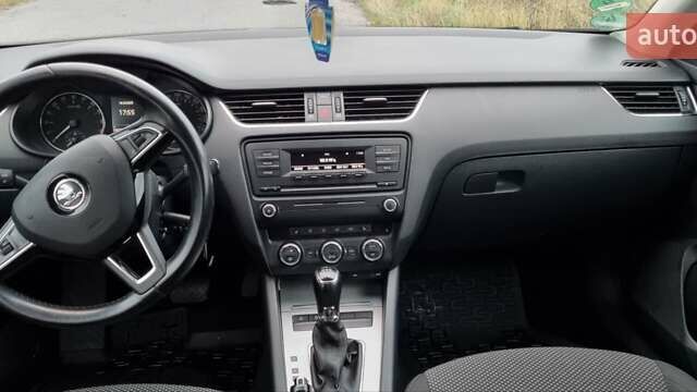 Серый Шкода Октавия, объемом двигателя 1.6 л и пробегом 226 тыс. км за 9800 $, фото 17 на Automoto.ua