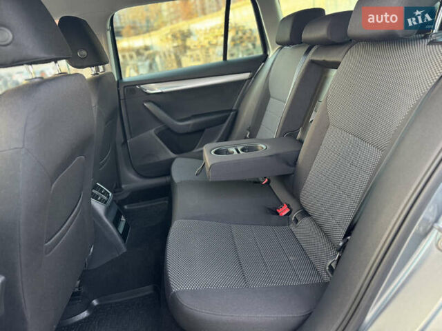 Серый Шкода Октавия, объемом двигателя 1.4 л и пробегом 280 тыс. км за 9950 $, фото 9 на Automoto.ua