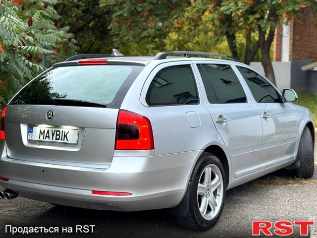 Серый Шкода Октавия, объемом двигателя 2 л и пробегом 200 тыс. км за 10200 $, фото 3 на Automoto.ua