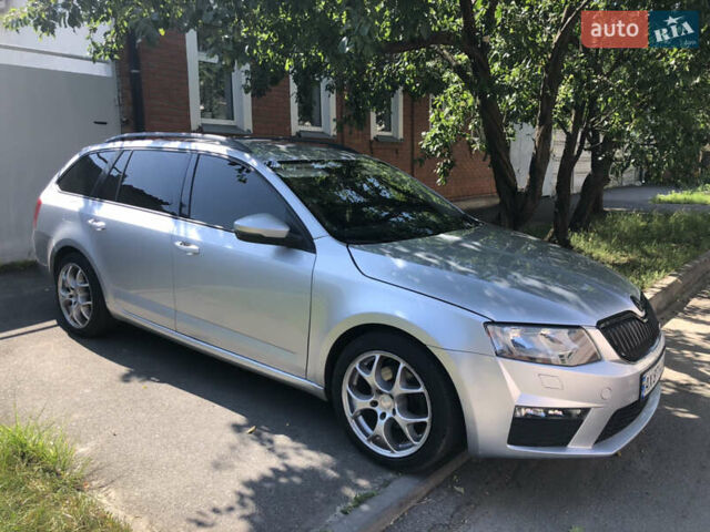 Сірий Шкода Октавія, об'ємом двигуна 1.6 л та пробігом 320 тис. км за 8300 $, фото 2 на Automoto.ua