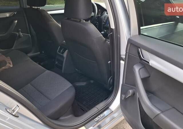 Серый Шкода Октавия, объемом двигателя 1.97 л и пробегом 264 тыс. км за 9850 $, фото 11 на Automoto.ua