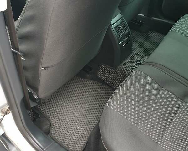 Сірий Шкода Октавія, об'ємом двигуна 2 л та пробігом 230 тис. км за 10900 $, фото 10 на Automoto.ua