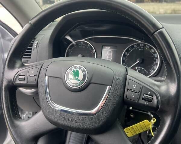 Шкода Октавия 2013 в Житомире на Automoto.ua Серый Шкода Октавия, объемом двигателя 1.4 л и пробегом 115 тыс. км за 8250 $, фото 15 на Automoto.ua