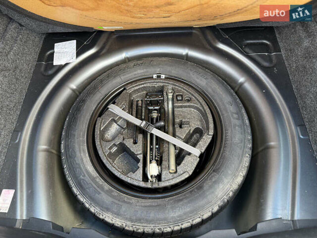 Сірий Шкода Октавія, об'ємом двигуна 2 л та пробігом 270 тис. км за 12000 $, фото 43 на Automoto.ua