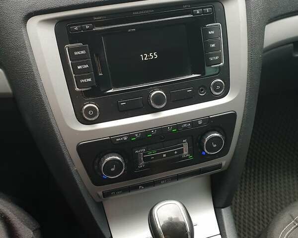 Сірий Шкода Октавія, об'ємом двигуна 2 л та пробігом 230 тис. км за 10900 $, фото 21 на Automoto.ua