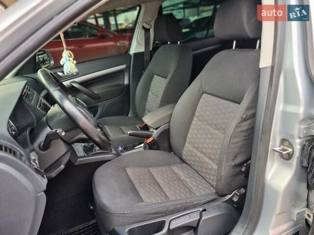 Сірий Шкода Октавія, об'ємом двигуна 1.6 л та пробігом 245 тис. км за 7900 $, фото 18 на Automoto.ua