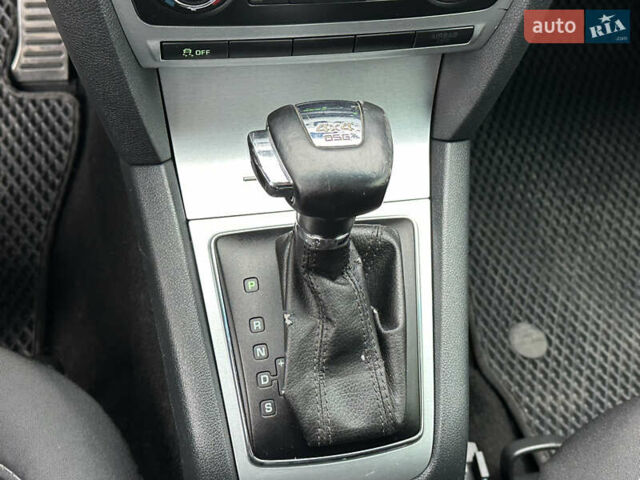 Серый Шкода Октавия, объемом двигателя 2 л и пробегом 218 тыс. км за 9999 $, фото 31 на Automoto.ua