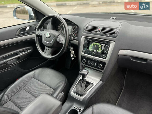 Серый Шкода Октавия, объемом двигателя 2 л и пробегом 215 тыс. км за 10145 $, фото 36 на Automoto.ua