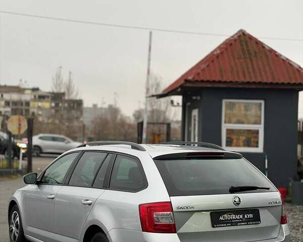 Сірий Шкода Октавія, об'ємом двигуна 1.6 л та пробігом 336 тис. км за 8950 $, фото 3 на Automoto.ua