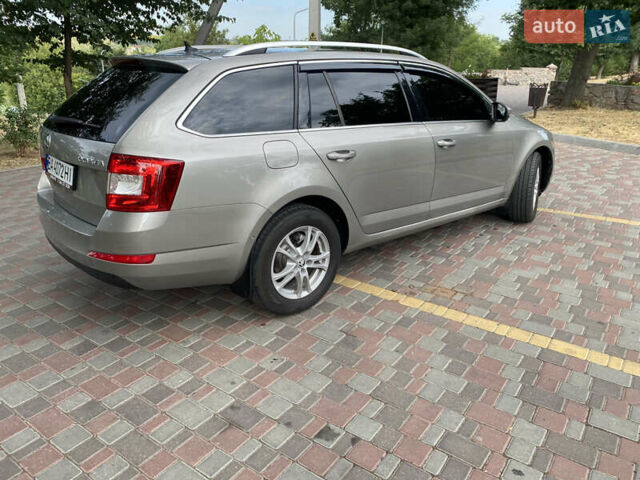 Серый Шкода Октавия, объемом двигателя 1.97 л и пробегом 236 тыс. км за 12100 $, фото 2 на Automoto.ua