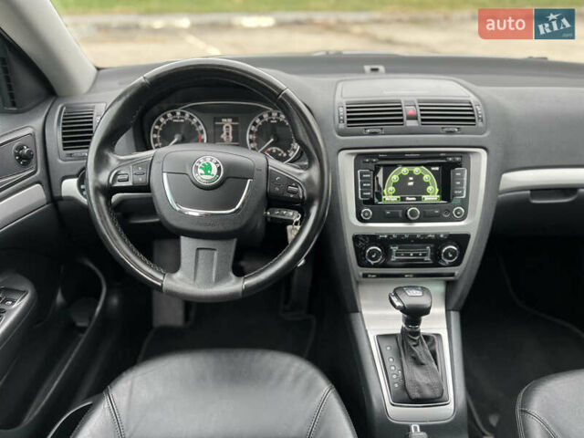 Серый Шкода Октавия, объемом двигателя 1.99 л и пробегом 215 тыс. км за 10395 $, фото 21 на Automoto.ua