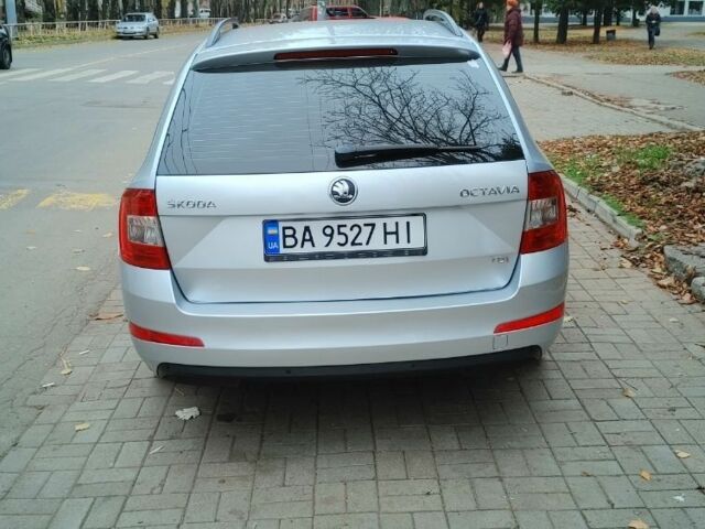 Сірий Шкода Октавія, об'ємом двигуна 2 л та пробігом 220 тис. км за 7580 $, фото 1 на Automoto.ua