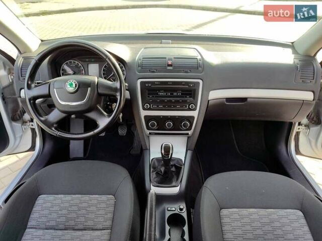 Серый Шкода Октавия, объемом двигателя 1.6 л и пробегом 196 тыс. км за 8750 $, фото 28 на Automoto.ua