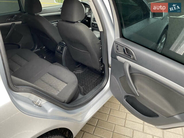 Серый Шкода Октавия, объемом двигателя 1.97 л и пробегом 242 тыс. км за 9500 $, фото 27 на Automoto.ua