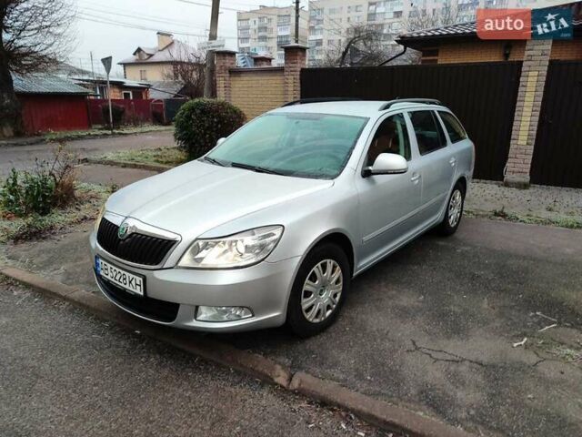 Серый Шкода Октавия, объемом двигателя 1.6 л и пробегом 297 тыс. км за 8100 $, фото 1 на Automoto.ua