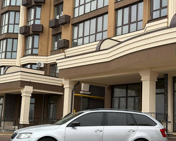 Сірий Шкода Октавія, об'ємом двигуна 1.6 л та пробігом 322 тис. км за 9000 $, фото 3 на Automoto.ua