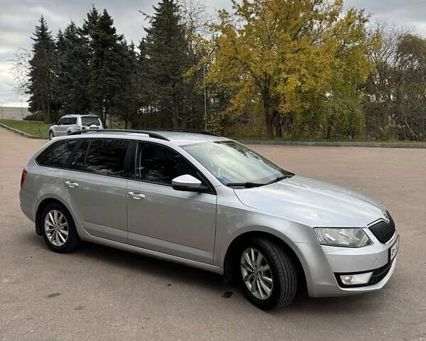 Сірий Шкода Октавія, об'ємом двигуна 1.97 л та пробігом 318 тис. км за 10500 $, фото 2 на Automoto.ua