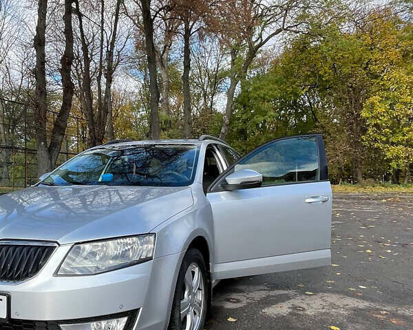 Шкода Октавия 2013 в Тернополе на Automoto.ua Серый Шкода Октавия, объемом двигателя 1.6 л и пробегом 298 тыс. км за 9150 $, фото 18 на Automoto.ua