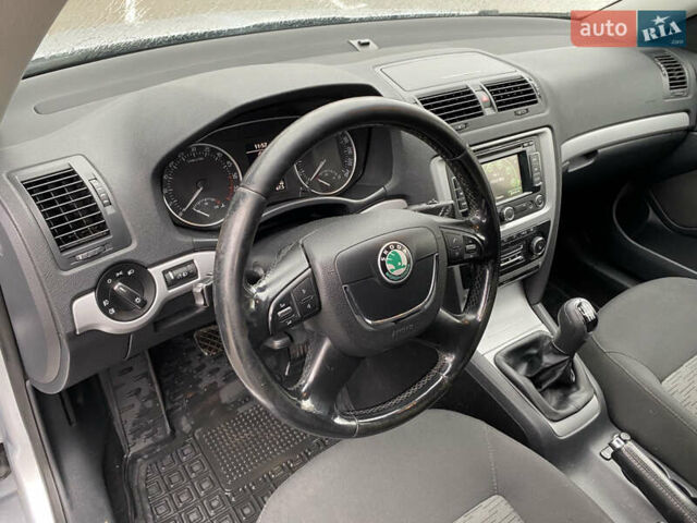 Серый Шкода Октавия, объемом двигателя 1.97 л и пробегом 242 тыс. км за 9500 $, фото 15 на Automoto.ua