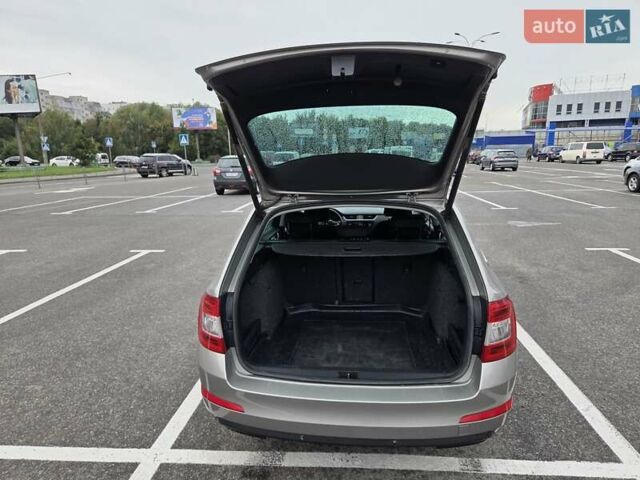 Серый Шкода Октавия, объемом двигателя 1.6 л и пробегом 291 тыс. км за 9700 $, фото 9 на Automoto.ua
