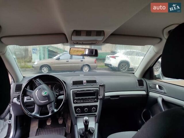 Серый Шкода Октавия, объемом двигателя 1.6 л и пробегом 297 тыс. км за 8100 $, фото 8 на Automoto.ua