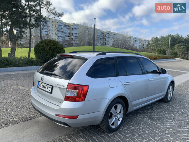 Сірий Шкода Октавія, об'ємом двигуна 1.6 л та пробігом 253 тис. км за 11000 $, фото 5 на Automoto.ua