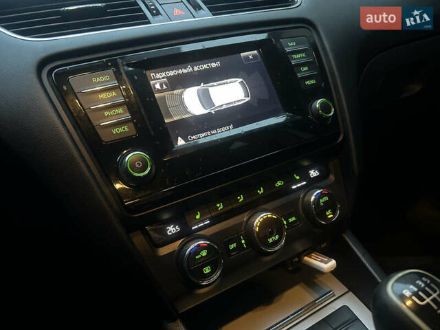Сірий Шкода Октавія, об'ємом двигуна 1.6 л та пробігом 311 тис. км за 9500 $, фото 50 на Automoto.ua
