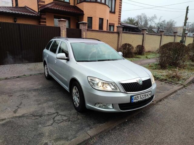 Сірий Шкода Октавія, об'ємом двигуна 1.6 л та пробігом 222 тис. км за 8100 $, фото 1 на Automoto.ua