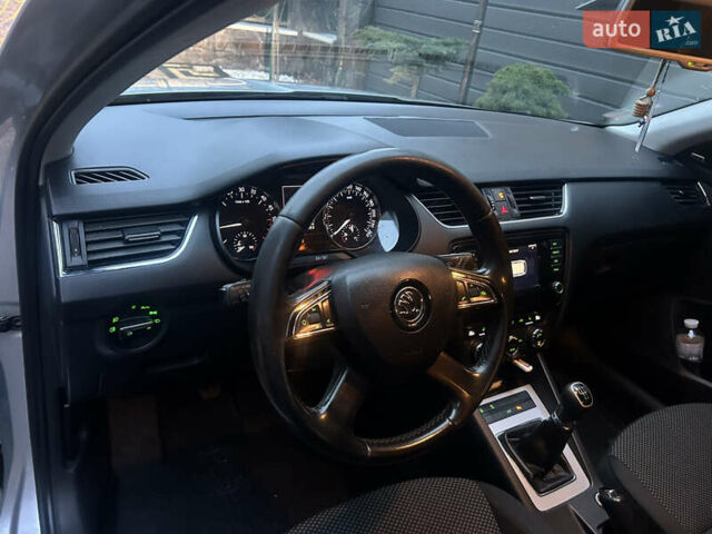 Сірий Шкода Октавія, об'ємом двигуна 1.6 л та пробігом 311 тис. км за 9500 $, фото 7 на Automoto.ua