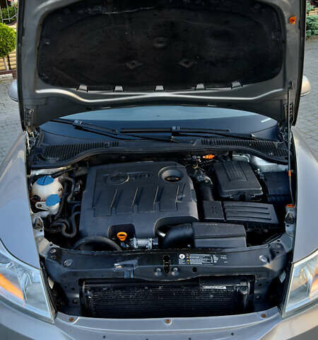 Серый Шкода Октавия, объемом двигателя 1.6 л и пробегом 248 тыс. км за 8850 $, фото 59 на Automoto.ua