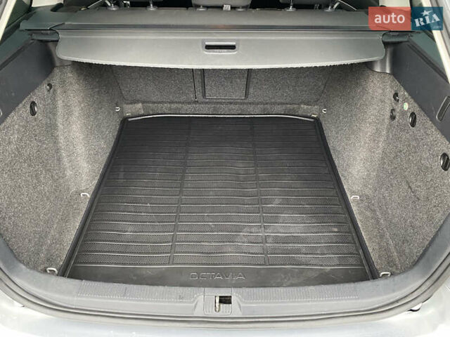 Серый Шкода Октавия, объемом двигателя 1.97 л и пробегом 242 тыс. км за 9500 $, фото 24 на Automoto.ua