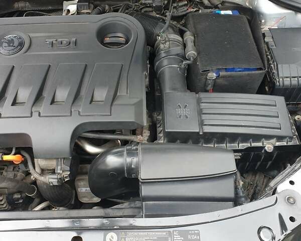 Сірий Шкода Октавія, об'ємом двигуна 2 л та пробігом 230 тис. км за 10900 $, фото 23 на Automoto.ua