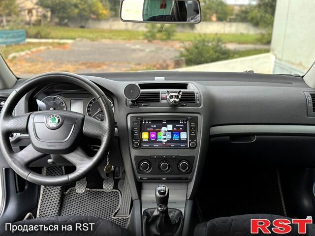 Серый Шкода Октавия, объемом двигателя 2 л и пробегом 200 тыс. км за 10200 $, фото 10 на Automoto.ua