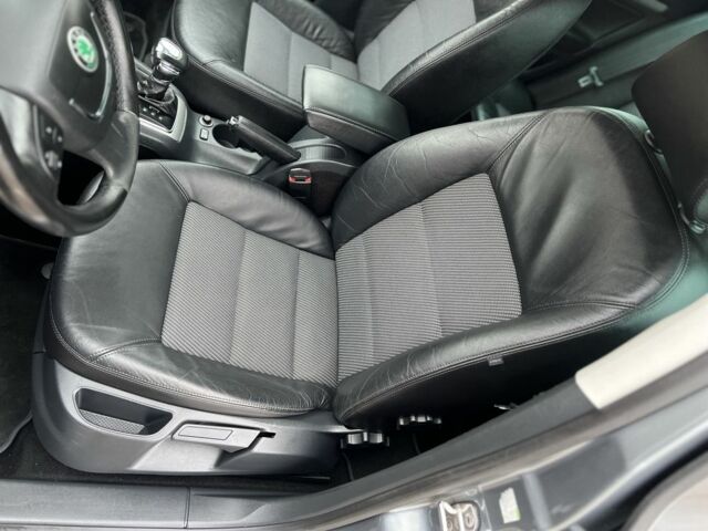 Сірий Шкода Октавія, об'ємом двигуна 2 л та пробігом 215 тис. км за 10495 $, фото 10 на Automoto.ua