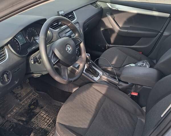 Сірий Шкода Октавія, об'ємом двигуна 1.6 л та пробігом 335 тис. км за 9200 $, фото 3 на Automoto.ua