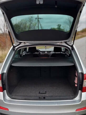 Серый Шкода Октавия, объемом двигателя 1.6 л и пробегом 226 тыс. км за 9200 $, фото 6 на Automoto.ua