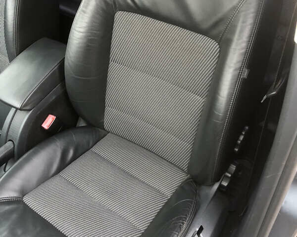 Шкода Октавія 2013 у Луцьку на Automoto.ua Сірий Шкода Октавія, об'ємом двигуна 2 л та пробігом 263 тис. км за 9300 $, фото 16 на Automoto.ua