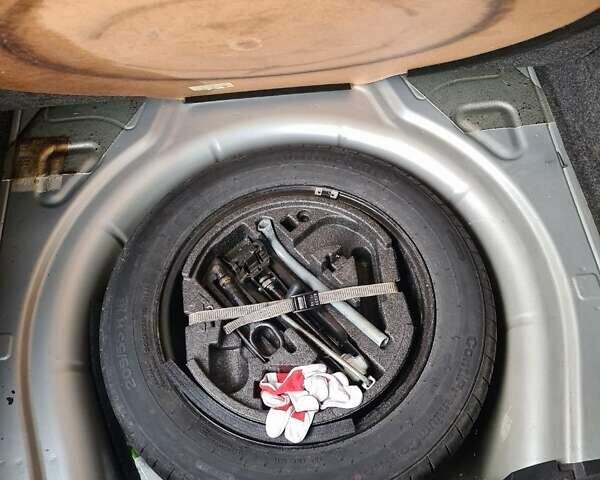 Сірий Шкода Октавія, об'ємом двигуна 1.6 л та пробігом 245 тис. км за 7900 $, фото 35 на Automoto.ua