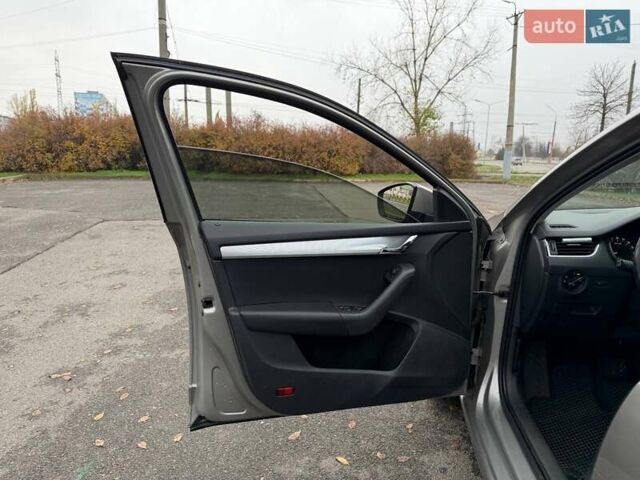 Сірий Шкода Октавія, об'ємом двигуна 1.6 л та пробігом 185 тис. км за 9800 $, фото 33 на Automoto.ua