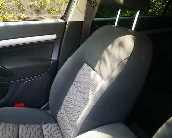 Серый Шкода Октавия, объемом двигателя 2 л и пробегом 304 тыс. км за 9500 $, фото 20 на Automoto.ua