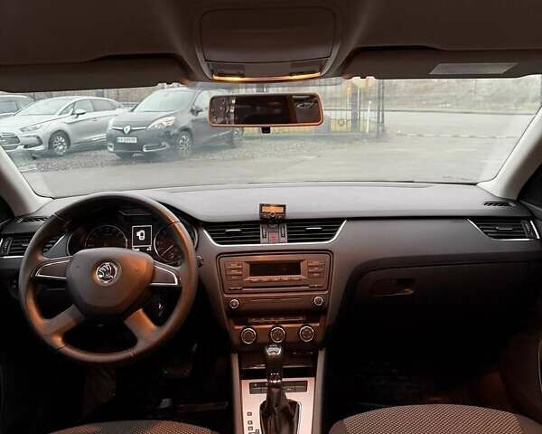 Сірий Шкода Октавія, об'ємом двигуна 1.6 л та пробігом 336 тис. км за 8950 $, фото 6 на Automoto.ua