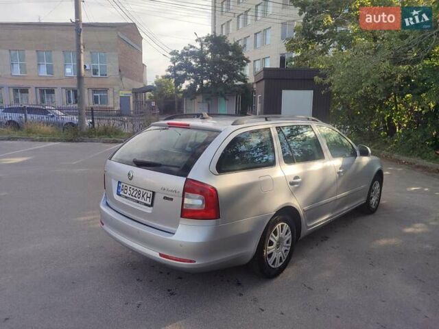 Серый Шкода Октавия, объемом двигателя 1.6 л и пробегом 297 тыс. км за 8350 $, фото 3 на Automoto.ua