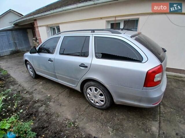 Серый Шкода Октавия, объемом двигателя 1.6 л и пробегом 240 тыс. км за 7000 $, фото 2 на Automoto.ua