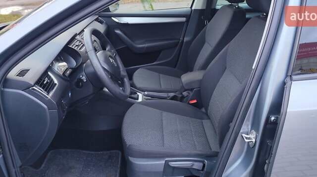 Серый Шкода Октавия, объемом двигателя 1.4 л и пробегом 280 тыс. км за 9400 $, фото 10 на Automoto.ua