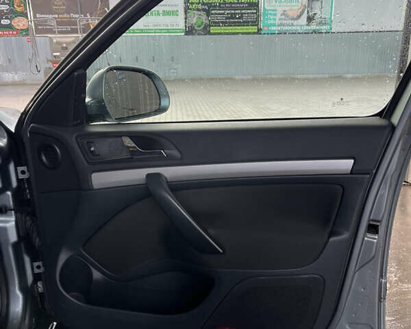 Сірий Шкода Октавія, об'ємом двигуна 1.6 л та пробігом 231 тис. км за 9400 $, фото 8 на Automoto.ua